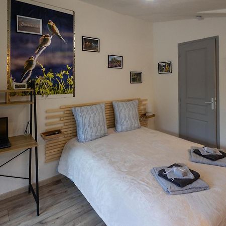 Studio Dans Le Luberon Cereste Exterior photo